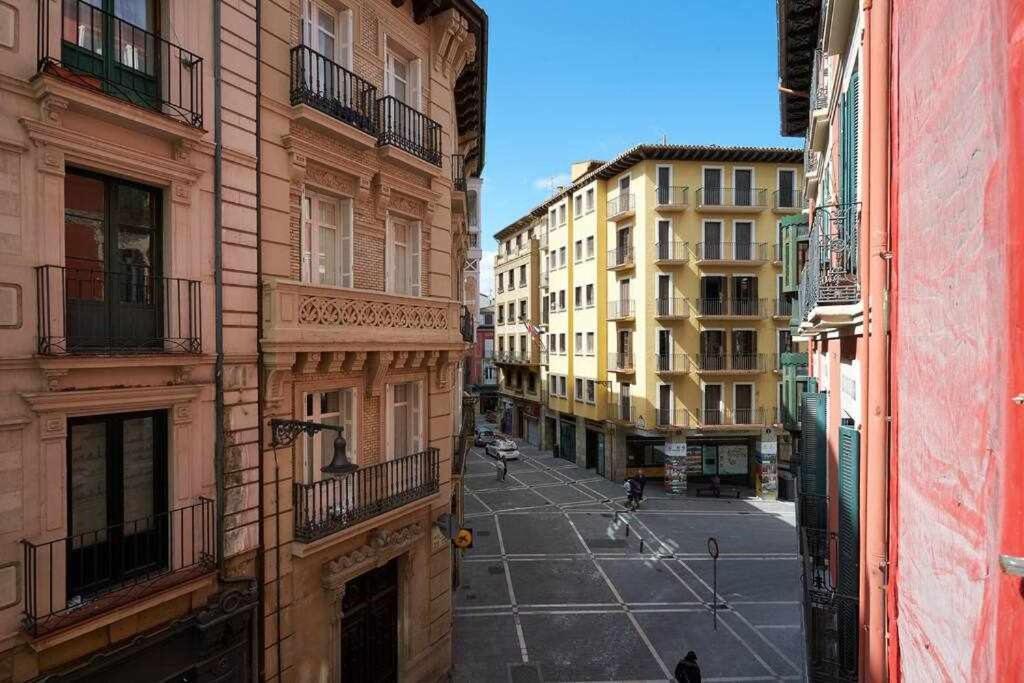 Apartamento Ayla Ayuntamiento Pamplona Dış mekan fotoğraf